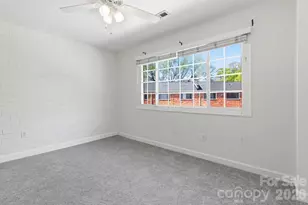 1336 Green Oaks Ln, Charlotte, NC 28205 - Photo 16