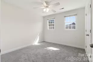 1336 Green Oaks Ln, Charlotte, NC 28205 - Photo 20