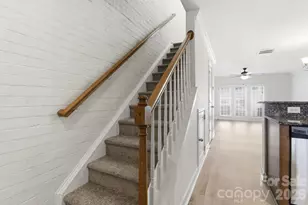 1336 Green Oaks Ln, Charlotte, NC 28205 - Photo 8