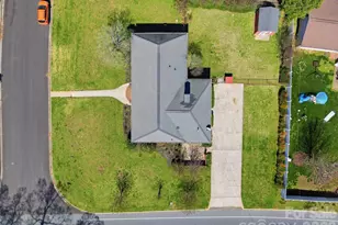 1280 Queensgate St, Gastonia, NC 28054 - Photo 32