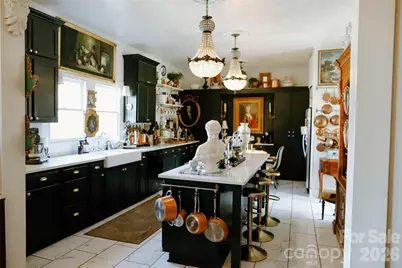 208 Locust Street, Kannapolis, NC 28081 - Photo 2