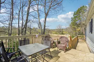 200 Cranbrook Cir, Hendersonville, NC 28792 - Photo 10