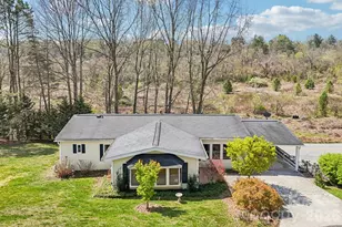 200 Cranbrook Cir, Hendersonville, NC 28792 - Photo 4