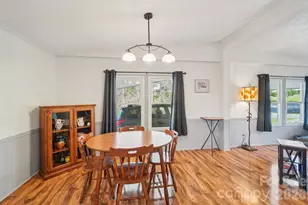 200 Cranbrook Cir, Hendersonville, NC 28792 - Photo 16