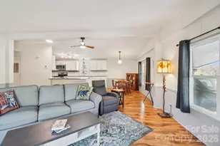 200 Cranbrook Cir, Hendersonville, NC 28792 - Photo 14