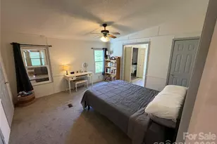 200 Cranbrook Cir, Hendersonville, NC 28792 - Photo 10