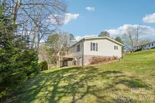 200 Cranbrook Cir, Hendersonville, NC 28792 - Photo 34