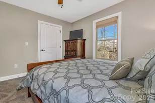 122 Craggy St, Black Mountain, NC 28711 - Photo 36