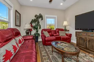 122 Craggy St, Black Mountain, NC 28711 - Photo 20