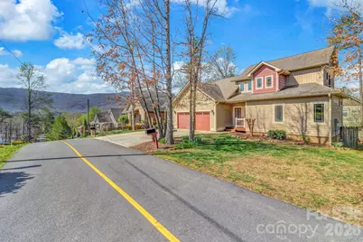 122 Craggy Street, Black Mountain, NC 28711 - Photo 1