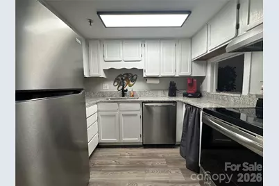 315 Spruce Street N #301, Winston Salem, NC 27101 - Photo 2