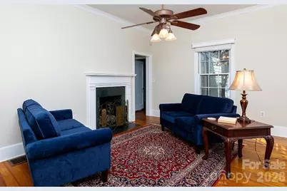 224 W 4th Avenue, Gastonia, NC 28052 - Photo 6