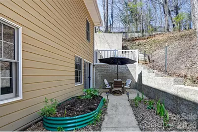 94 Squirrel Trail, Hendersonville, NC 28791 - Photo 38