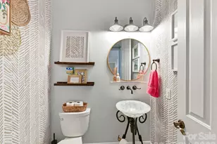 6114 Four Wood Dr, Matthews, NC 28104 - Photo 12