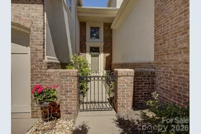 8905 Challis Hill Lane, Charlotte, NC 28226 - Photo 2