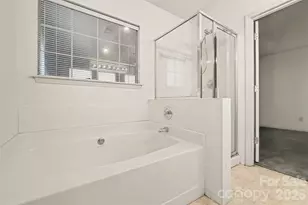 2008 Sloan Dr, Charlotte, NC 28208 - Photo 18