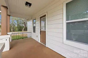 621 E A St, Newton, NC 28658 - Photo 28