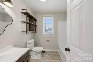 621 E A St, Newton, NC 28658 - Photo 18