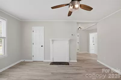 621 E A Street, Newton, NC 28658 - Photo 16