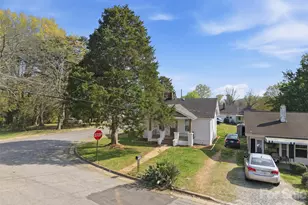 621 E A St, Newton, NC 28658 - Photo 6