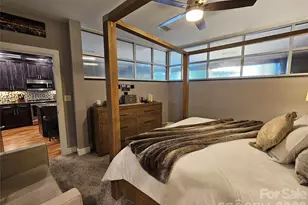 333 W Trade St, Charlotte, NC 28202 - Photo 16