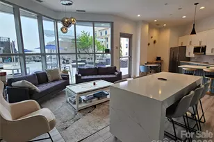 333 W Trade St, Charlotte, NC 28202 - Photo 26