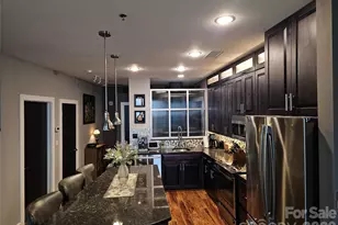 333 W Trade St, Charlotte, NC 28202 - Photo 10