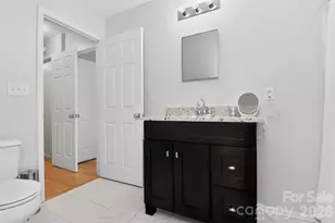 612 Flowe Dr, Charlotte, NC 28213 - Photo 28