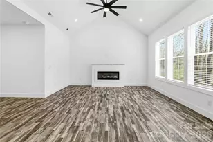 602 Stateline Rd, Clover, SC 29710 - Photo 6