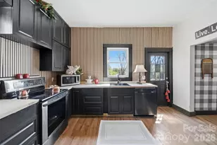 507 Oak St SW, Lenoir, NC 28645 - Photo 8