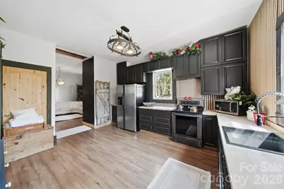 507 Oak Street SW, Lenoir, NC 28645 - Photo 12