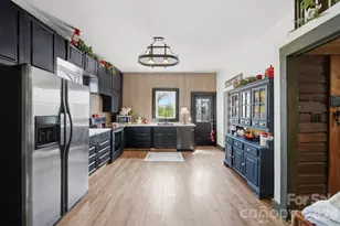 507 Oak St SW, Lenoir, NC 28645 - Photo 6