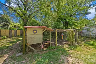 205 S Thompson St, Shelby, NC 28150 - Photo 38