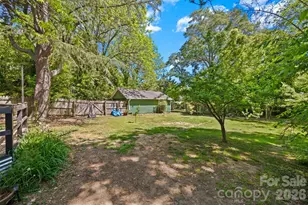 205 S Thompson St, Shelby, NC 28150 - Photo 36