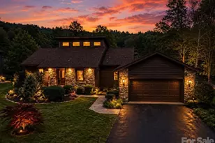 3104 Cove Loop Rd, Hendersonville, NC 28739 - Photo 2