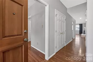 19830 Oak Leaf Cir, Cornelius, NC 28031 - Photo 6