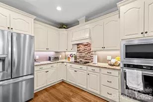 4080 Barbrick St, Sherrills Ford, NC 28673 - Photo 12