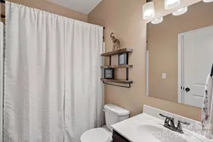 1203 Guadalupe Ln, Charlotte, NC 28214 - Photo 12