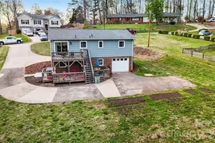 110 Winchester Dr, Lenoir, NC 28645 - Photo 2