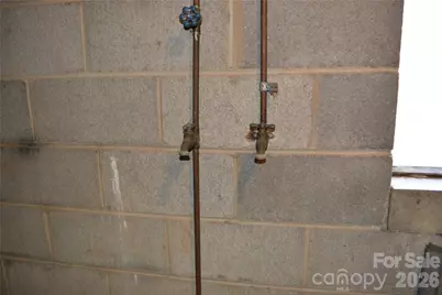 624 Broadway Street NW, Lenoir, NC 28645 - Photo 24