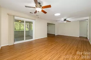 176 Derbyshire Dr, Hendersonville, NC 28792 - Photo 10