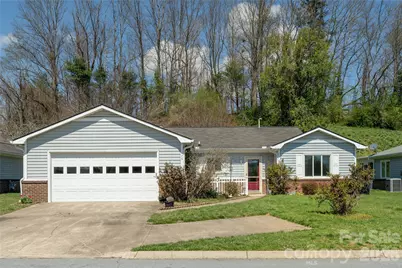 176 Derbyshire Drive, Hendersonville, NC 28792 - Photo 1
