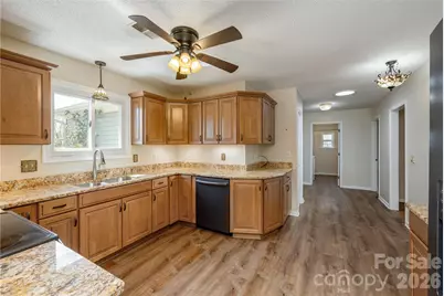 176 Derbyshire Drive, Hendersonville, NC 28792 - Photo 12