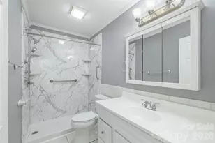 176 Derbyshire Dr, Hendersonville, NC 28792 - Photo 18