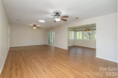 176 Derbyshire Drive, Hendersonville, NC 28792 - Photo 6