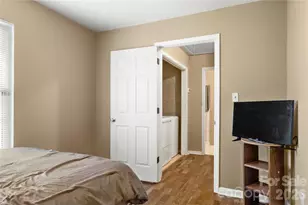 321 Harrison St, Charlotte, NC 28208 - Photo 16