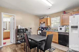 321 Harrison St, Charlotte, NC 28208 - Photo 8