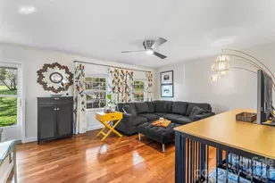 1548 Castell Ln, Hickory, NC 28601 - Photo 6