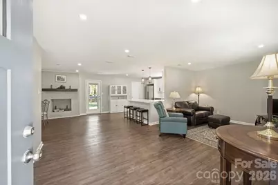 3724 Cobbleridge Drive, Charlotte, NC 28215 - Photo 4