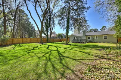 3724 Cobbleridge Drive, Charlotte, NC 28215 - Photo 40